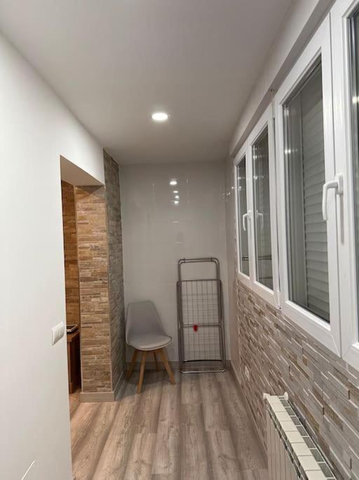 Cozy 1-Bedroom Apartment Madri Exterior foto
